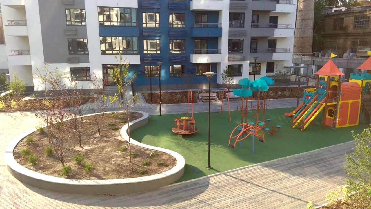 Perfect Apartments M Polytech, Ohmatdet, Parking เคียฟ ภายนอก รูปภาพ
